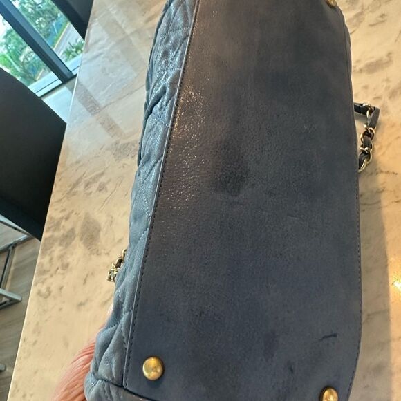 Chanel Quilted Shoulder Bag with Champagne Gold Accents - Picture 16 of 17